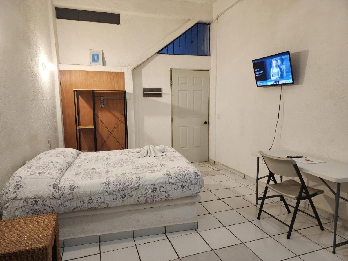 Small Studio Apt 5Min To Dt! 지와타네호 외부 사진