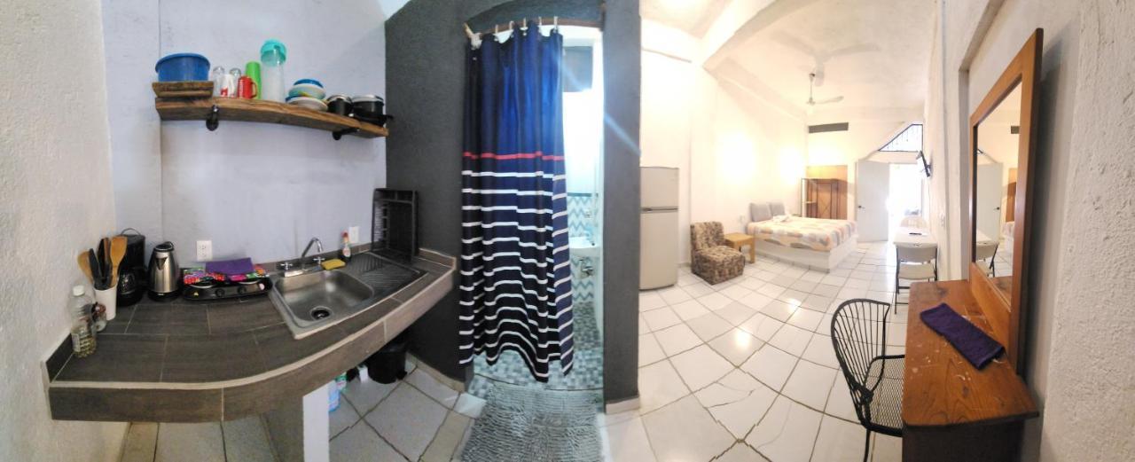 Small Studio Apt 5Min To Dt! 지와타네호 외부 사진